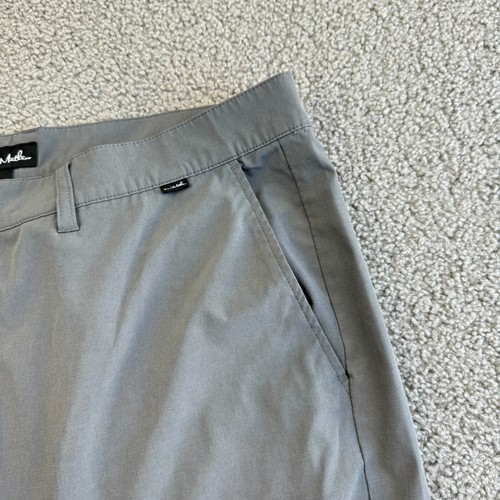 Travis Mathew Shorts Mens 40 Gray 10" Chino Golf Stretch Performance Athletic - Picture 4 of 12