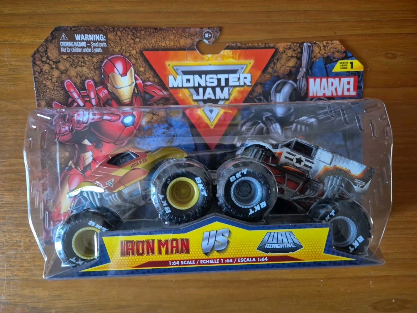 Monster Jam Monster Trucks 2 Pack Marvel Iron Man vs War Machine Monster Truck