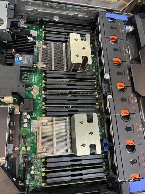 Dell PowerEdge R730 2x E5-2630V3 2.4GHz 8-Cores   32gb  no hard - Image 2 of 2