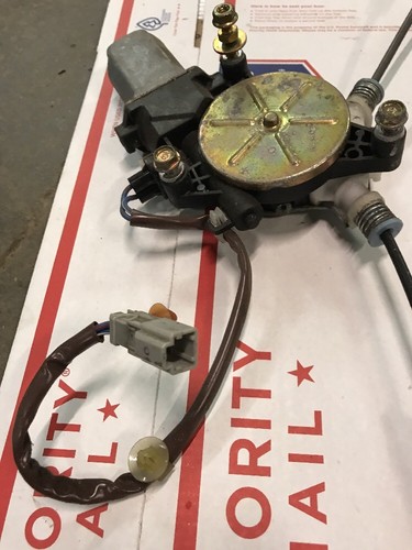 98-02 HONDA ACCORD WINDOW REGULATOR MOTOR RH PASSENGER FRONT OEM 99 00 01 4-DR - Picture 5 of 8