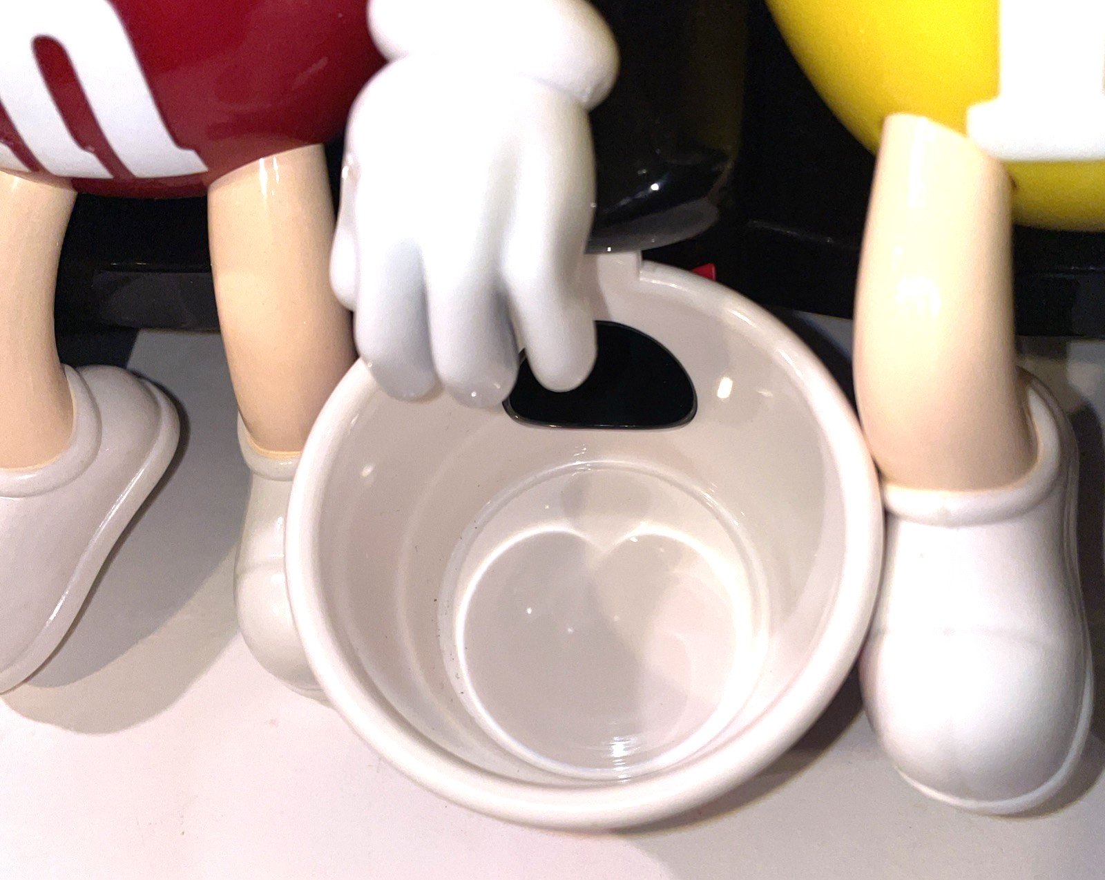 M&M Candy Dispenser Collectible At The Movies in 3 - D Vintage Clean No Box READ