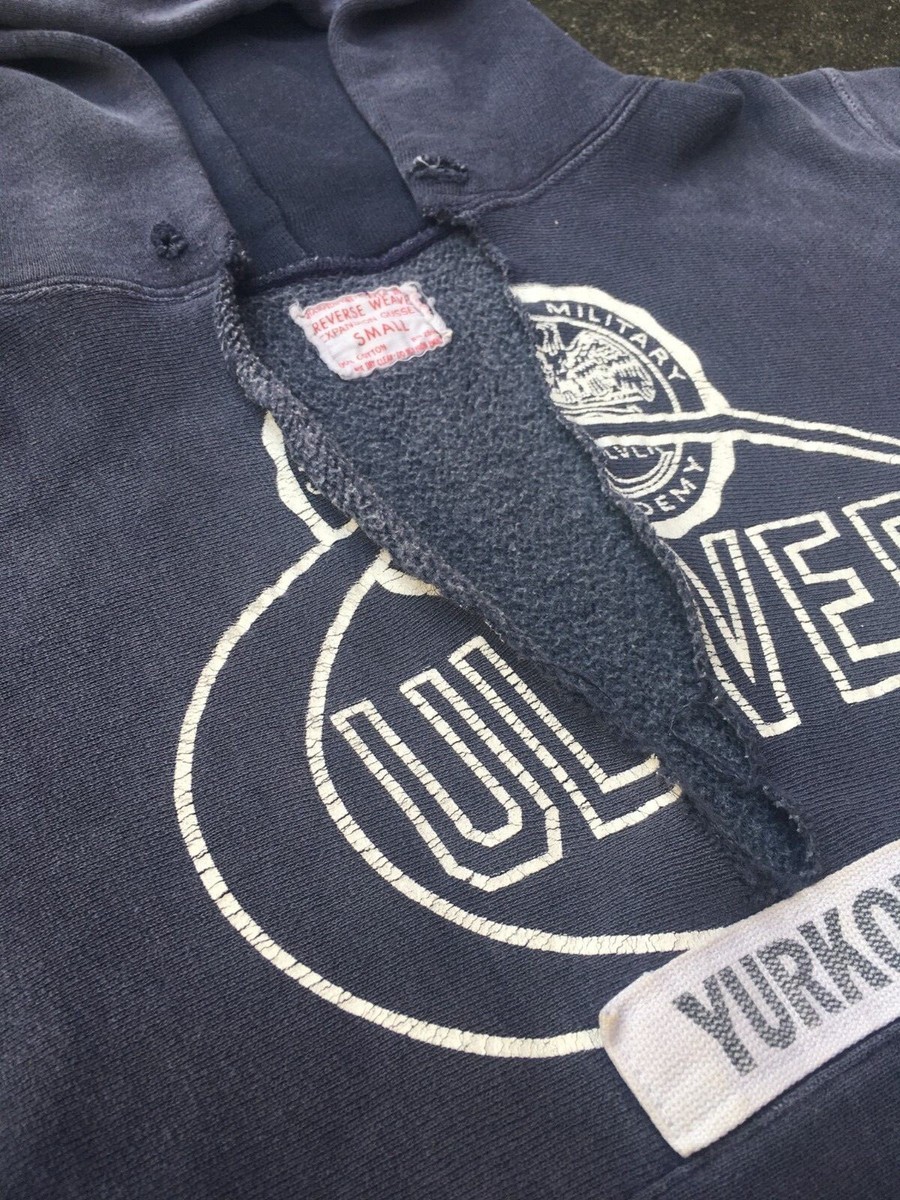 Champion Reverse Weave UMass スウェット L Vintage UMASS Champion Reverse Weave Sweatshirt – For All To