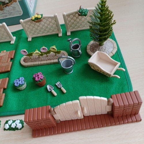 Sylvanian Families Country Flower Shop Garden Set W/Accessories Out of Stock - Bild 9 von 18