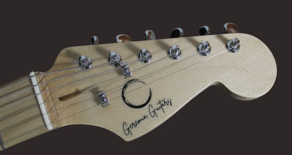 Modelo Stratocaster Azul Ultramar - Imagen 4 de 4