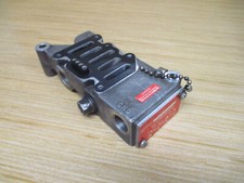 Parker K022-091 K022091 Sub-Base Assembly