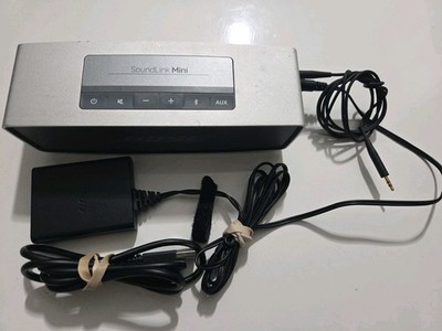 Bose SoundLink Mini Bluetooth Speaker- Silver Comes With Charger+usb Tested Nice