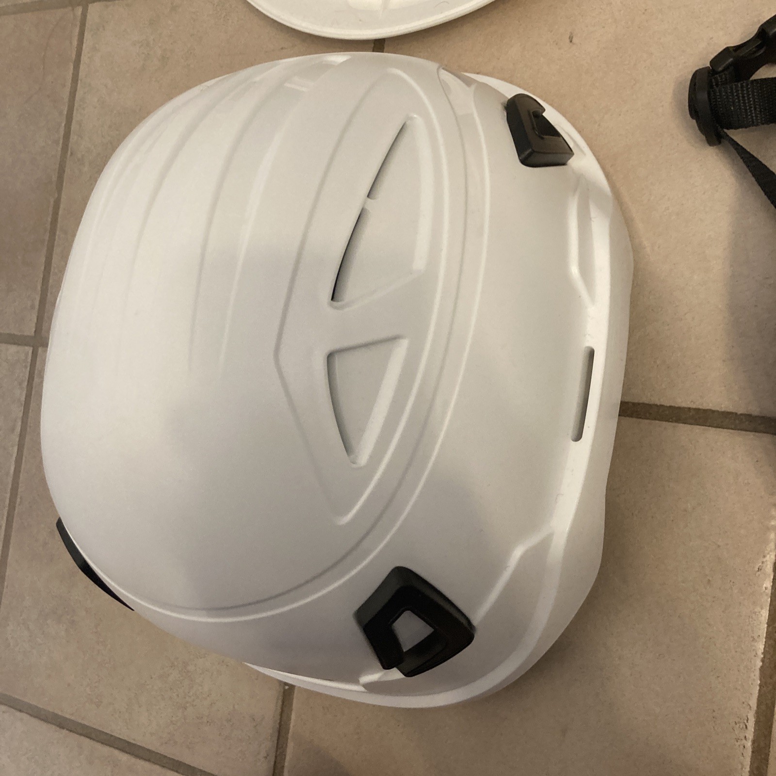Set of 2 Bullard Vented Helmet Class E Hard Hat Type II + with Flex Brim READ