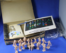 Plasticville - PF-4 Plastic People w/Color Kit - COMPLETE - Excellent Citizens