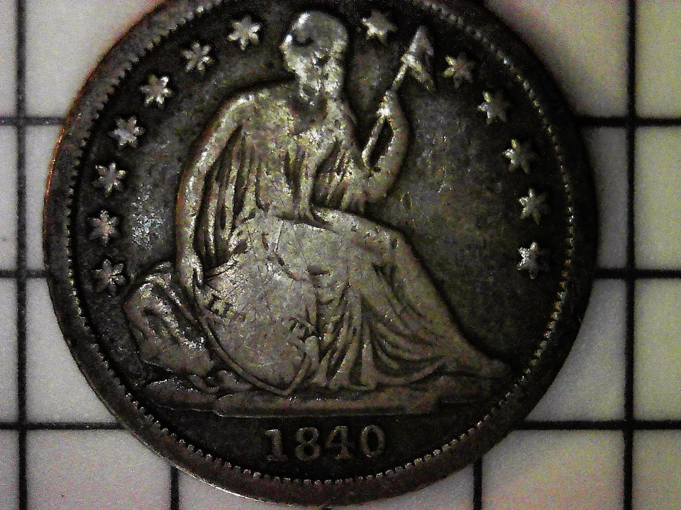 Moneda de diez centavos libertad sentada 1840-O - FECHA CLAVE RARA - Sin cortinas - ¡Muy buen estado! Foto 3 de 4
