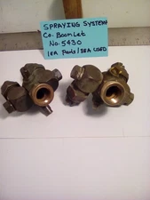 2 EA.  VINTAGE SPRAYING SYSTEMS CO.  BOOMLET NO. 5430 MULTI TIP SPRAYING NOZZLE
