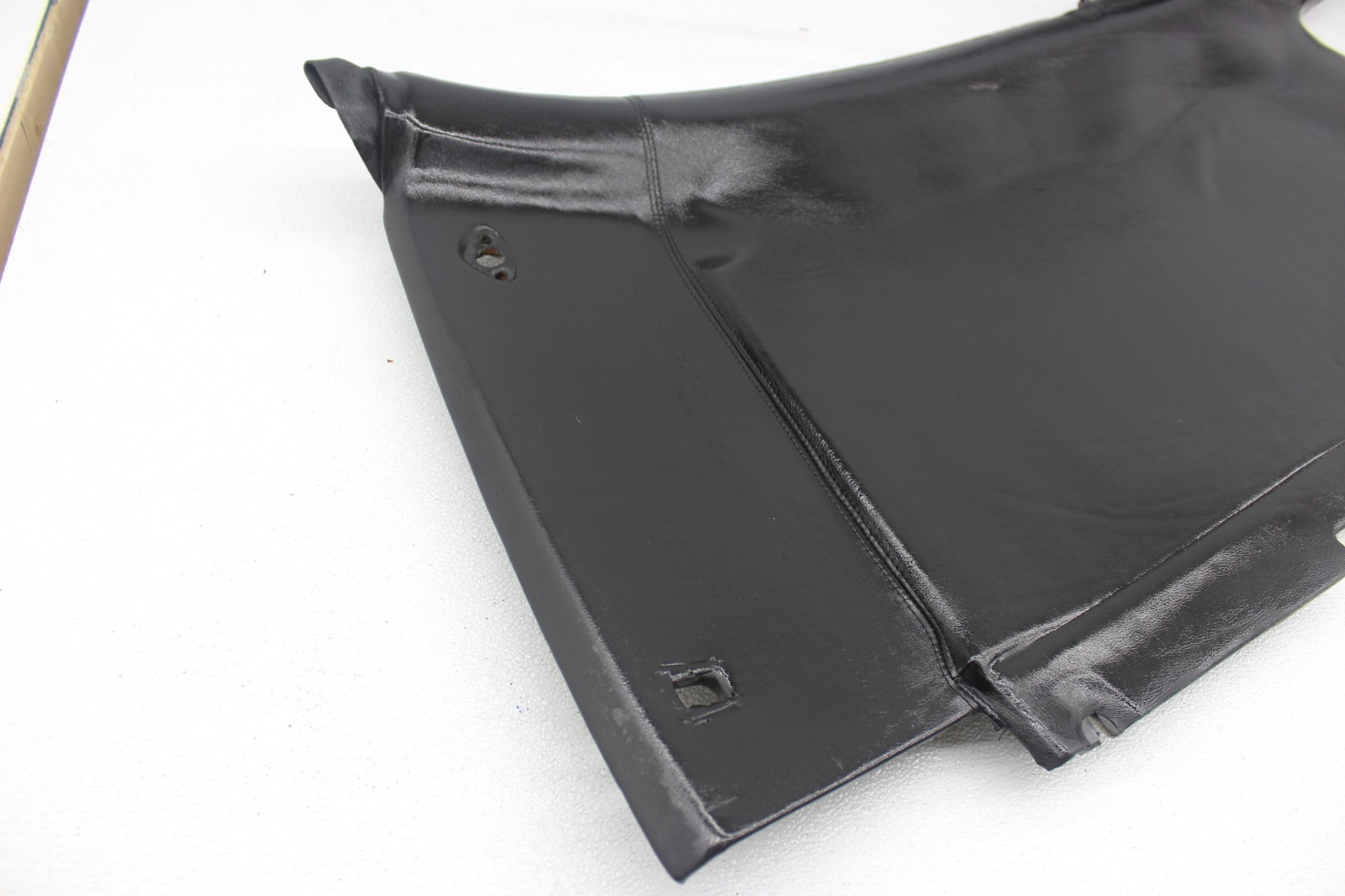 99-01 FERRARI 456 M RIGHT LOWER INTERIOR SIDE PANEL TRIM