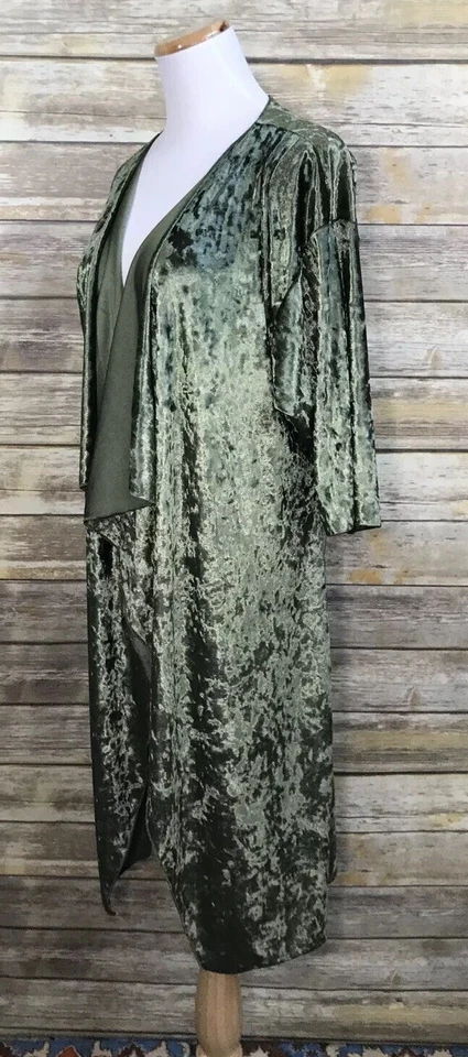 Lularoe 小号 S 优雅绿色 Crush Velvet Shirley Cardigan 和服独角兽 🦄 — 第 4/4 张图片