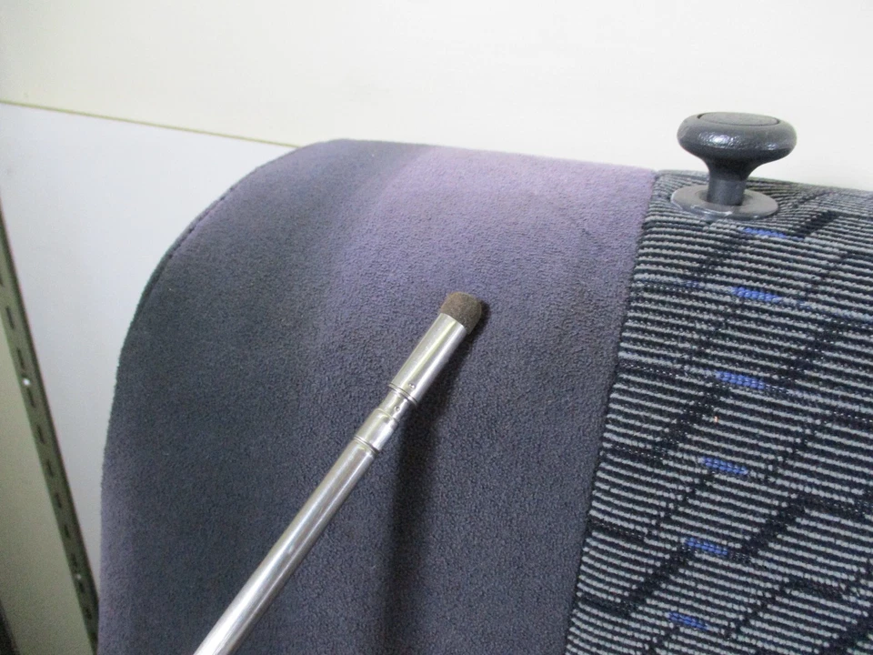 Mazda Protege 5 Wagon 2003 - pasajero trasero derecho - asiento superior trasero (nota: desvanecimiento) Foto 3 de 4