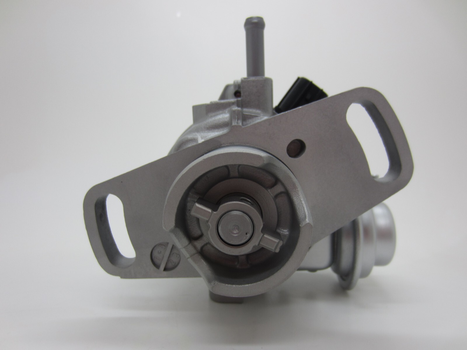 Mitsubishi minicab U41T U42T Distributor MD340411 Remanufactured  