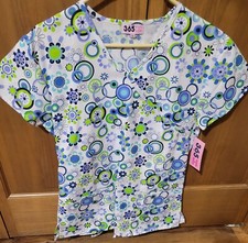 NWT - 365 WORK WEAR BRAND SCRUB TOP W/BLUE LIME GREEN PRINT - SIZE: X-SMALL