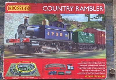 Hornby Beatles Thema R1249 Country Rambler Zug Set 
