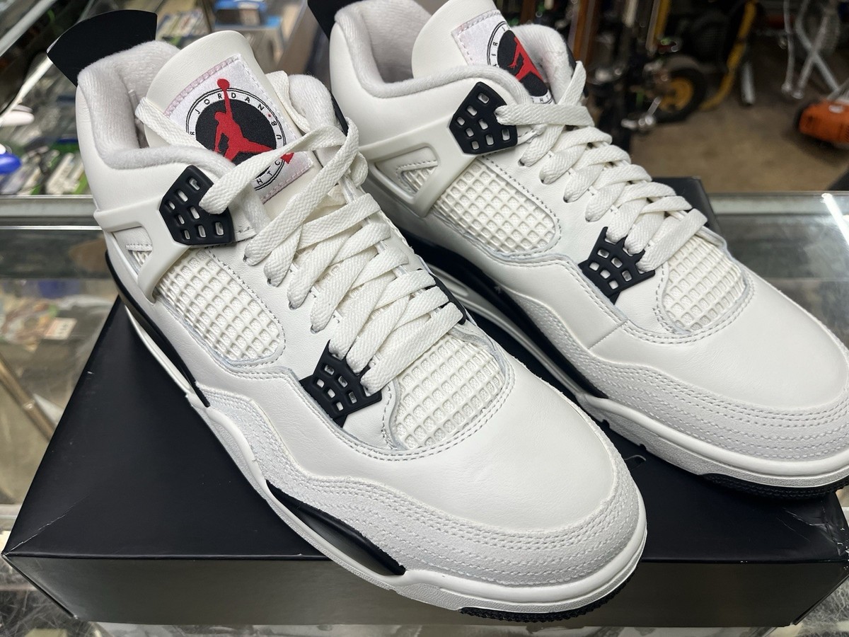 Jordan Air Jordan 4 Retro OG FC Flight Club IM4002-100 White Black