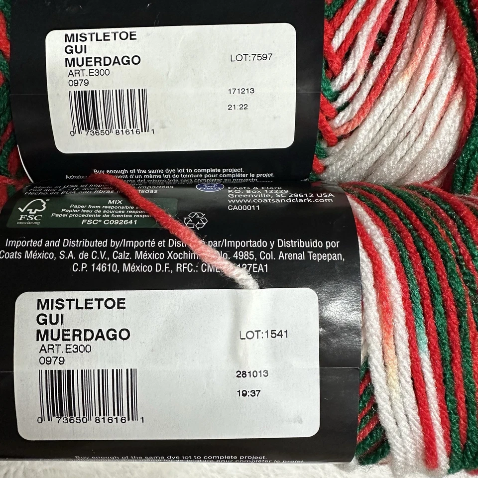 Red Heart Super Saver Yarn MISTLETOE 0979 Acrylic 5 oz Skeins LOT OF 4 Diff Dye - Image 4 of 4