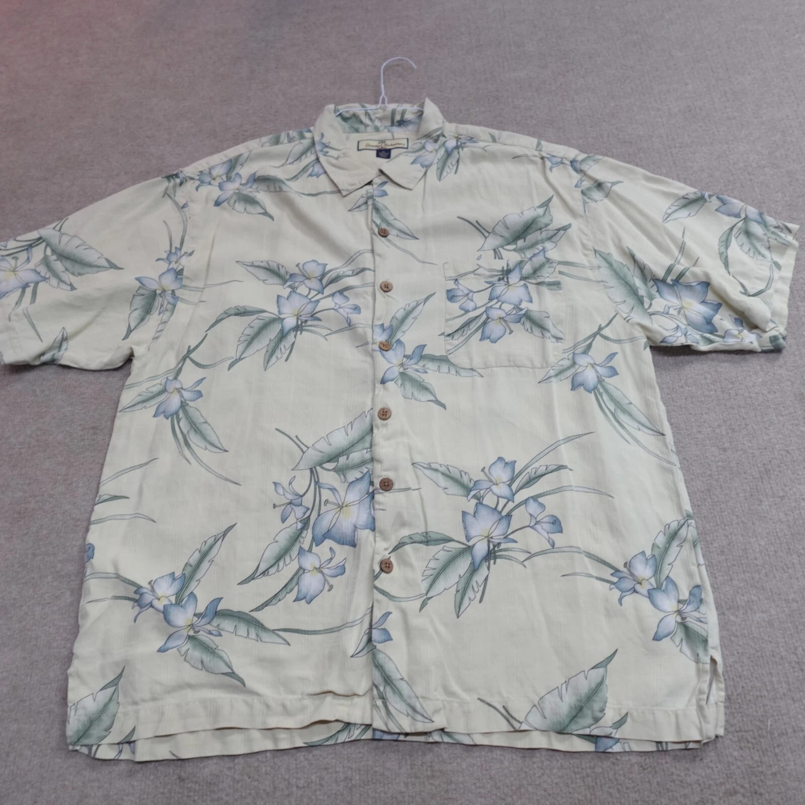 Tommy Bahama Mens Shirt XL Beige Short Sleeve Silk Floral Print Loop Collar