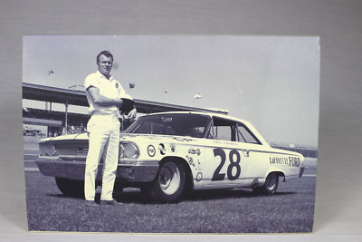 Revell Monogram #28 Fred Lorenzen 1963 Ford Galaxie 500 Slot car 1/32