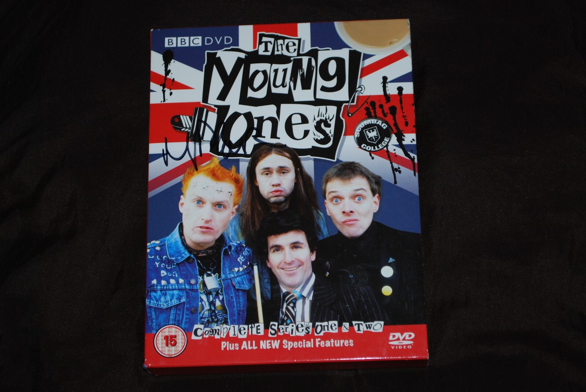 (未使用･未開封品)　Young Ones - Series 1 and 2 [Import anglais] sdt40b8 Amazon.co.jp: Young Ones - Series 1 and 2 [Import anglais] : DVD