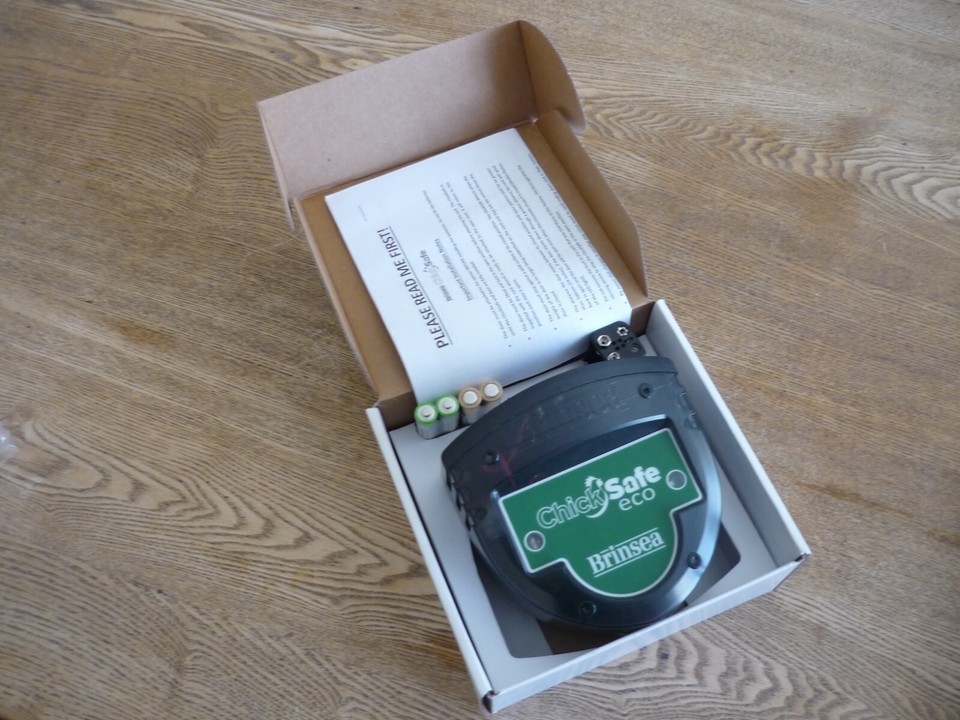 Brinsea ChickSafe Eco Automatic Chicken Coop Light And Day Door Opener