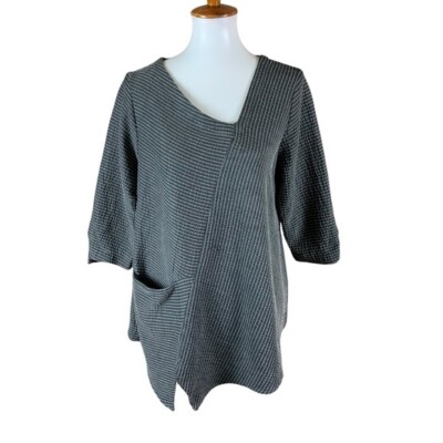 Niche Nilgun Derman Gray Striped Textured Tunic Top Asymmetric Hem Pocket Small