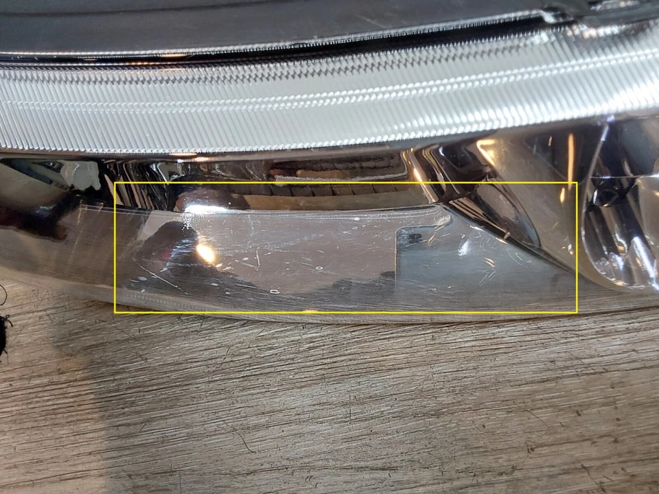 Faro derecho del lado del pasajero Toyota Solara 2002-2003 ASSY OEM Foto 4 de 4