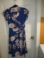 Monteau Los Angeles Shirt Dress Blue Floral Belted Faux Wrap Daydress Small