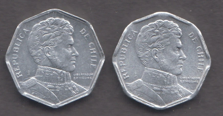 Chile 1993, 1996. 1 Peso. 2 coins. Bernardo O'Higgins.  Laurel wreath. KM# 231 - Image 2 of 2