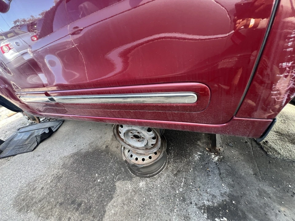 2014 - 2017 FIAT 500L Oem Front Right Passenger Side Door Molding Trim - Image 3 of 4