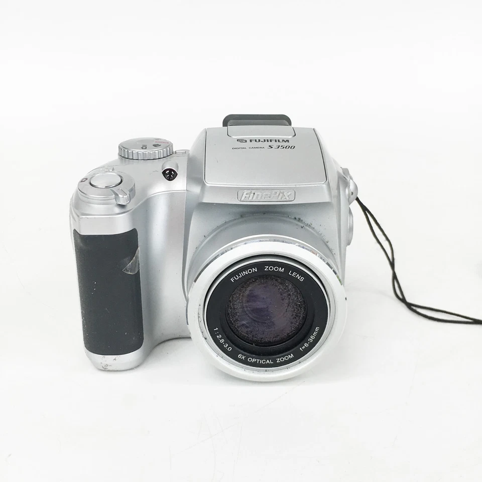 Fugifilm Finepix S3500 Digital Camera Silver Retro Photography With Box Working, photo 1 of 5