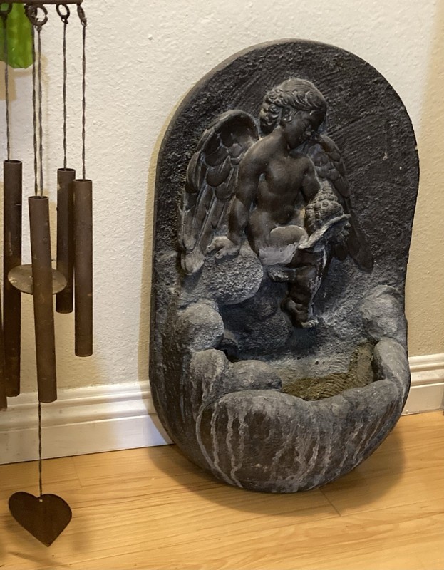 AL’S GARDEN ART 1986 Small Angel Wall Fountain Approx 46lbs. 23”x15” P/Up LA