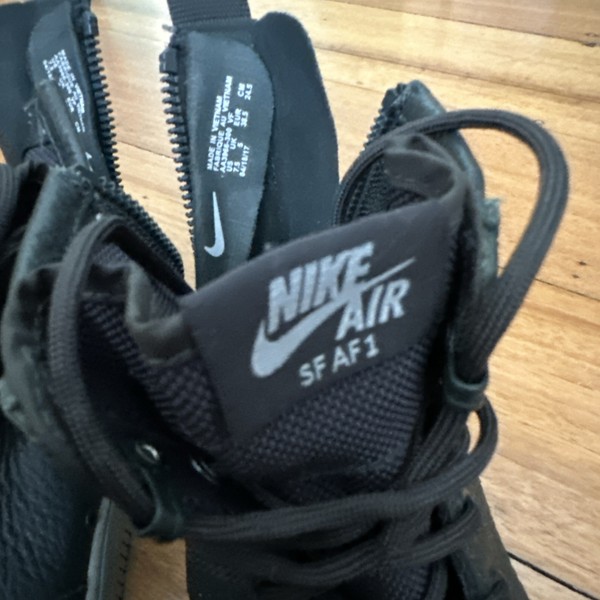 RARE Nike Air SF AF1 (US women’s 7.5)