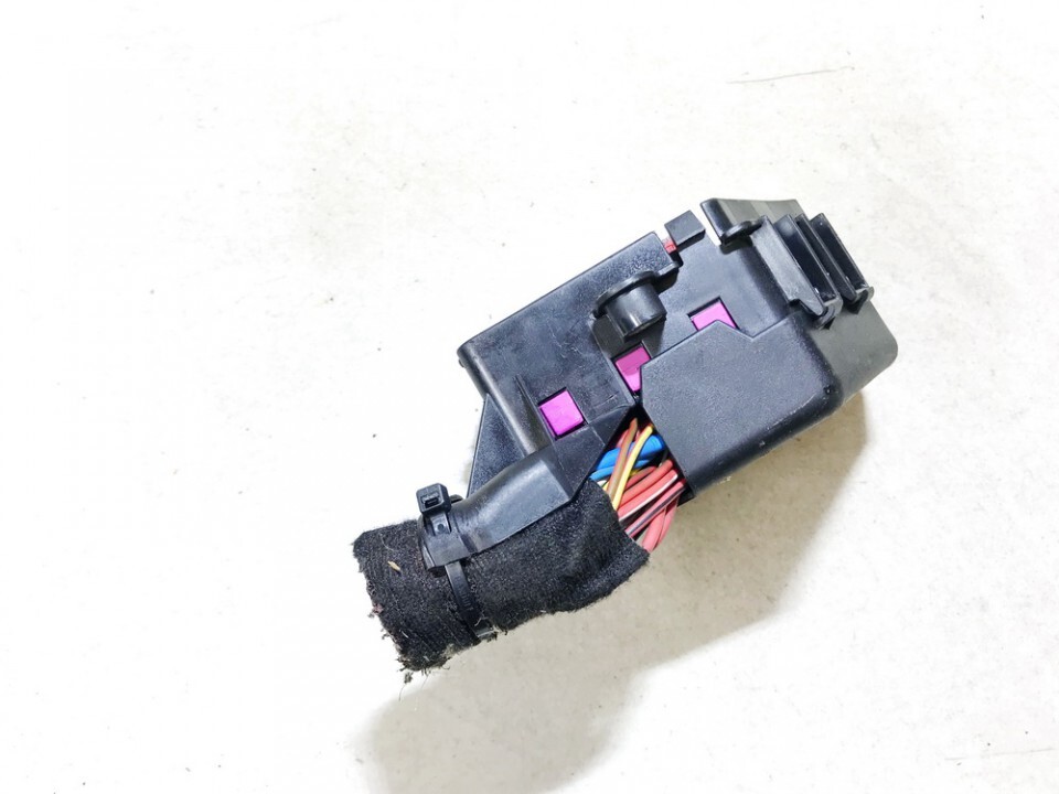 Volkswagen Golf 2001 Fuse box used, Genuine #1114360-28 | eBay