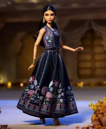 Mattel Barbie Signature Diwali 2024 Doll Poupée Anita Dongre #HRM91 - Photo 4/14
