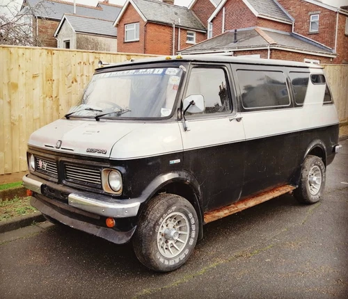 Bedford CF Turbo Drag Racing Boogie Van - Picture 1 of 24