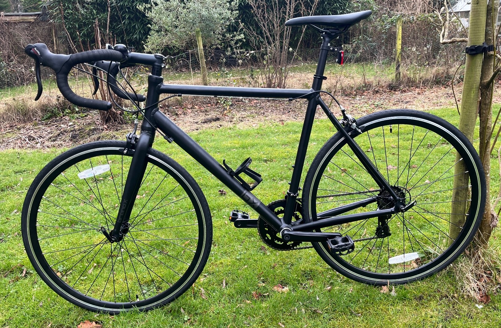 NEW Brand X road bike racer, 58cm L aluminium frame, Shimano 14 speed