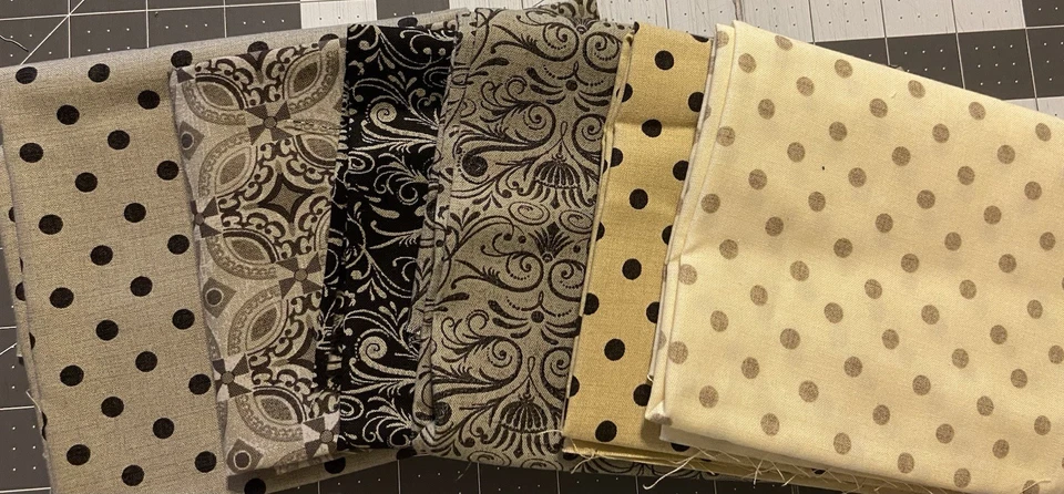 Vestido Little Black 2 de Basicgrey para Moda. Raro paquete de tela Foto 4 de 4