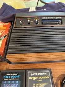 Vintage ATARI 2600 Game Console w/15 Games Joysticks Controllers Chords Etc