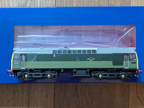 Heljan 2542 Class 25/2 Bo-Bo BR TOPS Green FYE 25 102 mint boxed TMC Ltd Edition - Picture 6 of 14