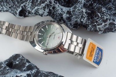 orient vintage women Automatic watch collectible condition never worn