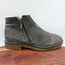 Italeau Foliana Boots Women's 38 / 7.5 Gray Suede Comfort Zip Waterproof Booties