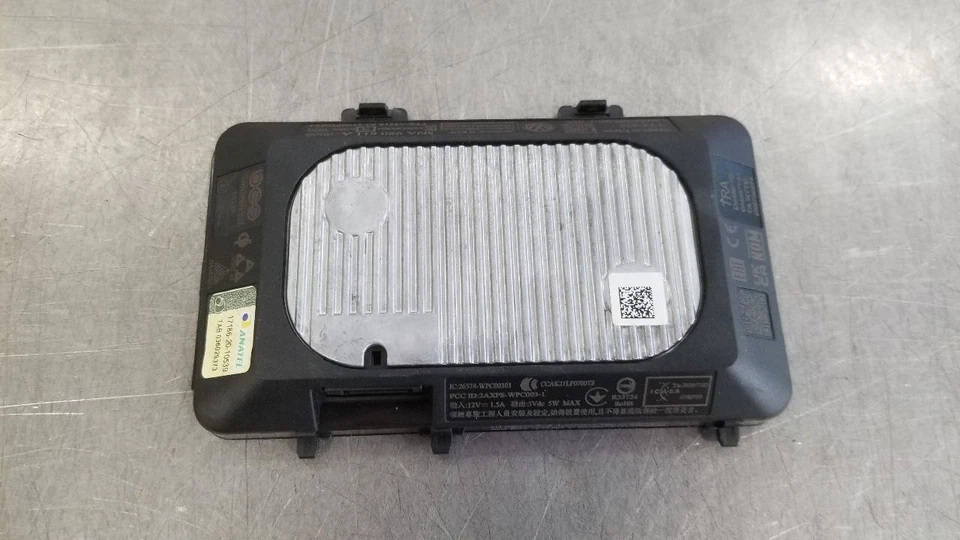 22 2022 VOLKSWAGEN GOLF GTI CARREGADOR SEM FIO 5NA980611A - Imagem 2 de 4