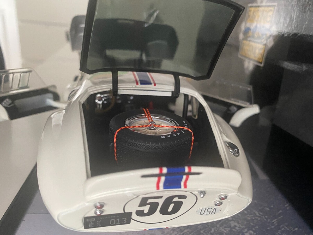Miniature EXOTO 1/18 – Shelby Cobra Daytona Coupé #56 Le Mans (J.Schlesser/A.Simon)