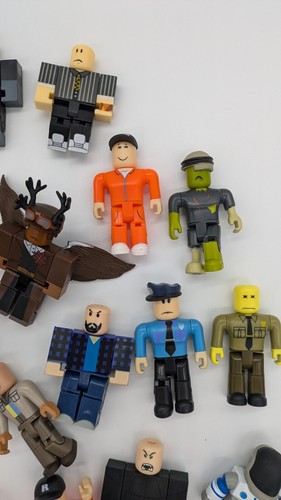 Mixed Lot of Roblox Action Figures Character Toys With Accessories - Picture 13 of 14