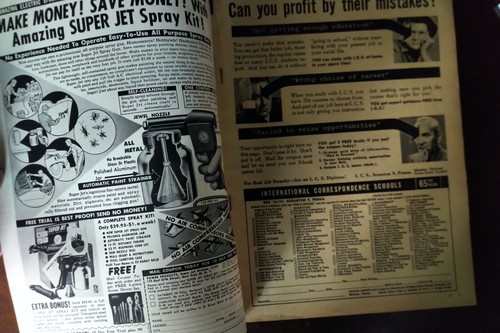 True Police Cases 1956 Magazine October Nightmare in Scarlet! - Picture 4 of 6