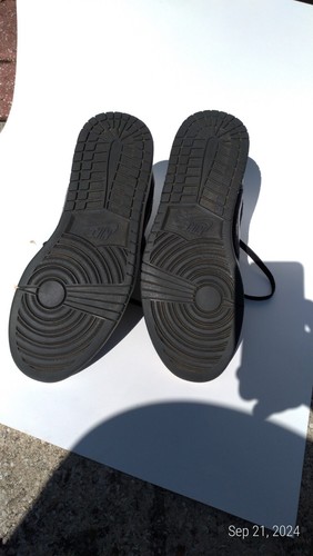 Size 11.5 - Air Jordan 1 Retro SE Mid Winterized - Picture 3 of 6