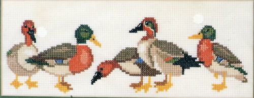 Bucilla - DELIGHTFUL ANATRES - Kit punti croce contati - 4"" x 10"" - non aperto - Foto 2 di 3