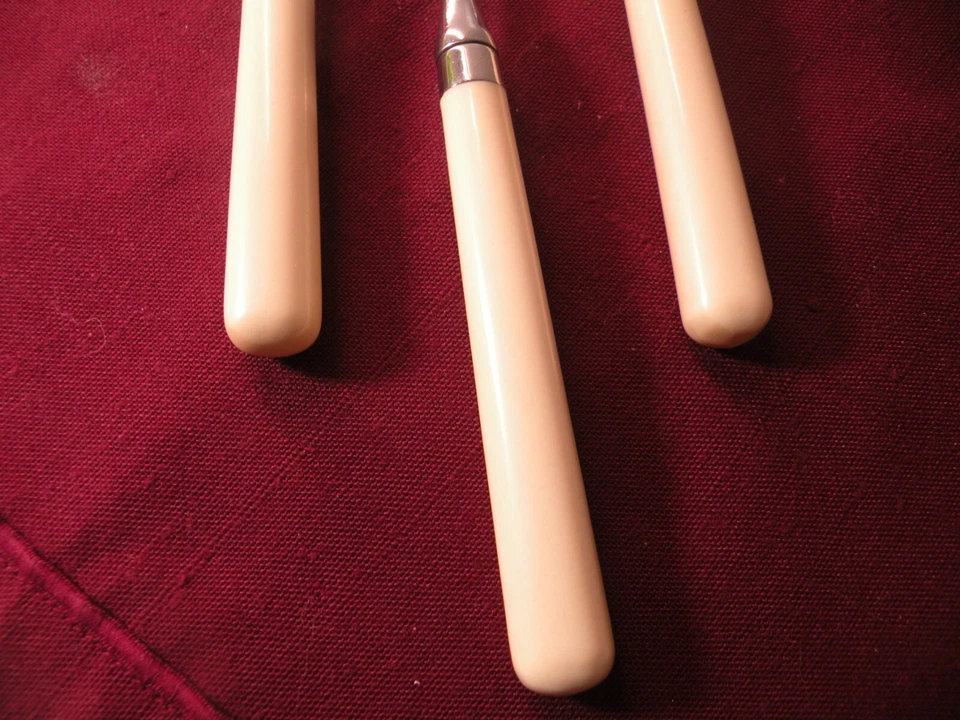 Set Of 3 Oval Soup Spoons Stanley Roberts SPECTRUM Ivory Stainless 7 5/8" - Image 3 of 4